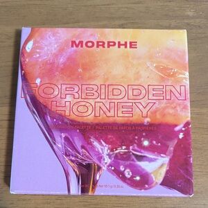 Morphe Forbidden Honey Palette with Pink and Orange Hues